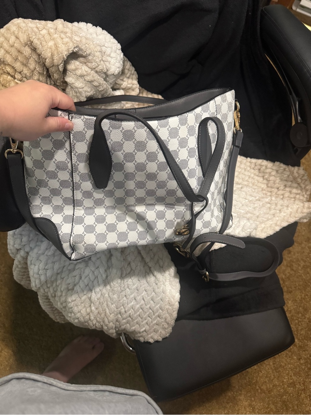 Maika Gray & Black Patterned Shoulder Bag